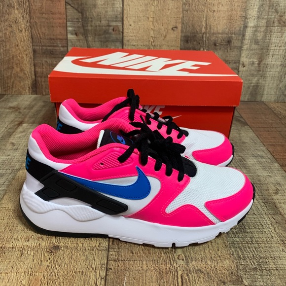 NEW Nike | LD Victory Sneakers Pink Black White - Picture 3 of 9
